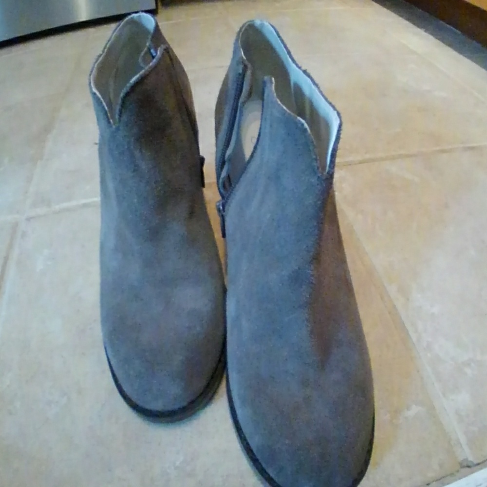 Soho Cobbler NYC taupe suede booties